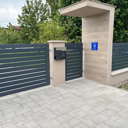 Ferienwohnung Kod Dide - Entry With Pin 0-24H Slavonski Brod Exterior foto
