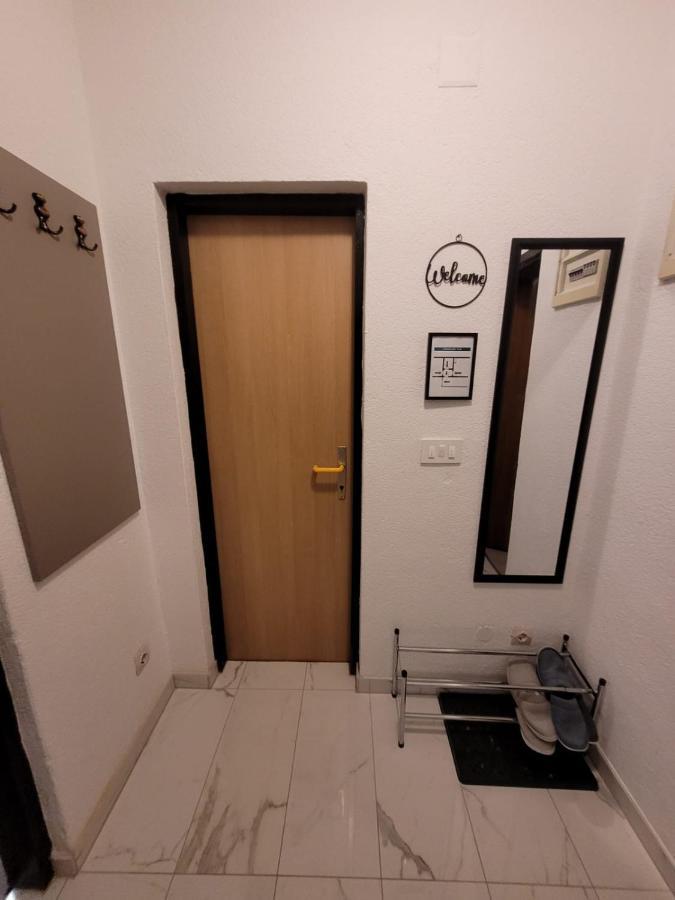 Ferienwohnung Kod Dide - Entry With Pin 0-24H Slavonski Brod Exterior foto