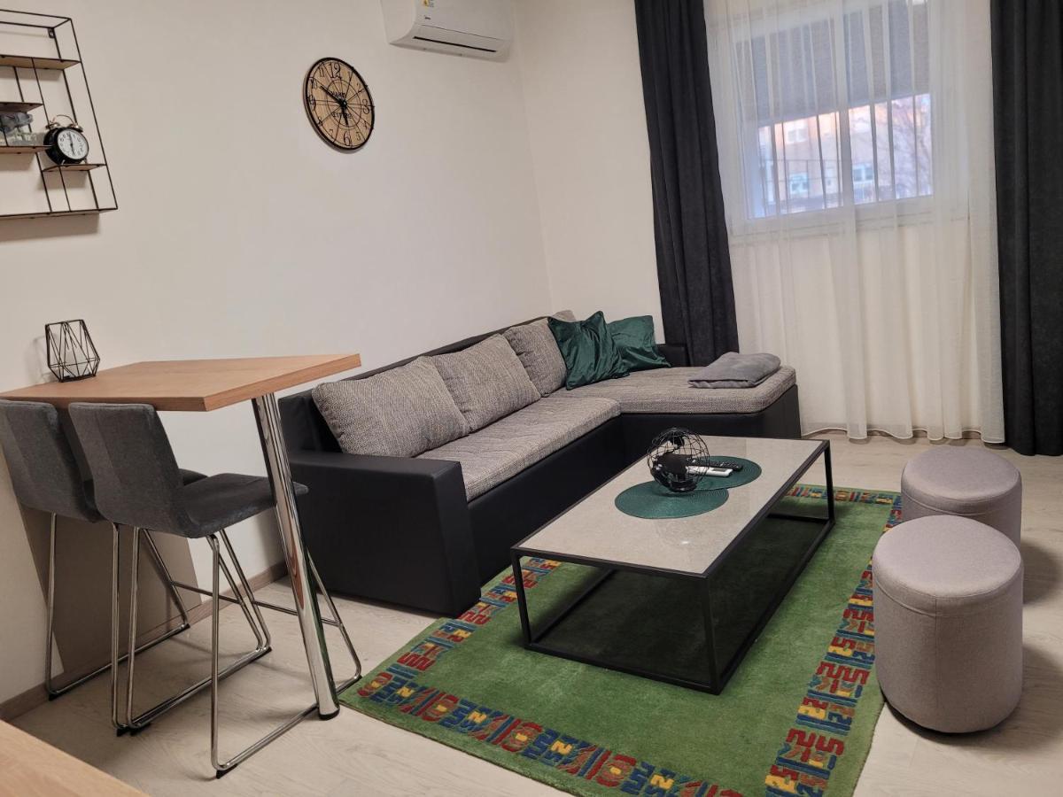 Ferienwohnung Kod Dide - Entry With Pin 0-24H Slavonski Brod Exterior foto